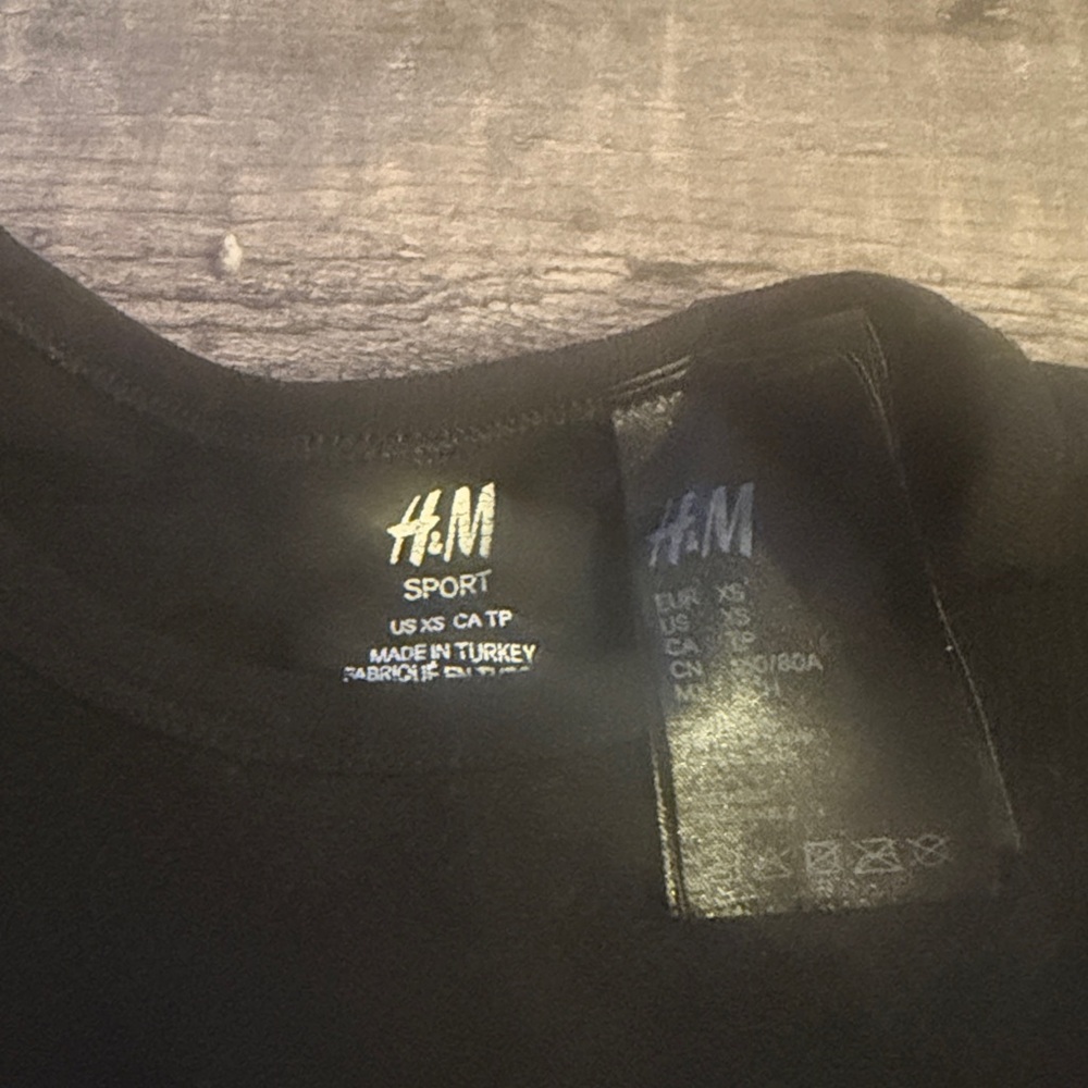 H&M Black Ribbed Crop Top - Picture 2 of 3